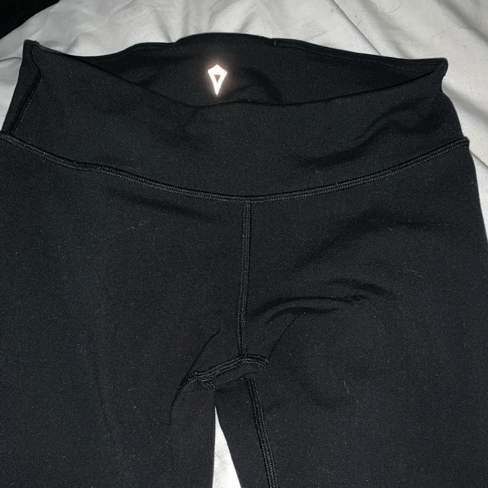 Ivivva black leggings